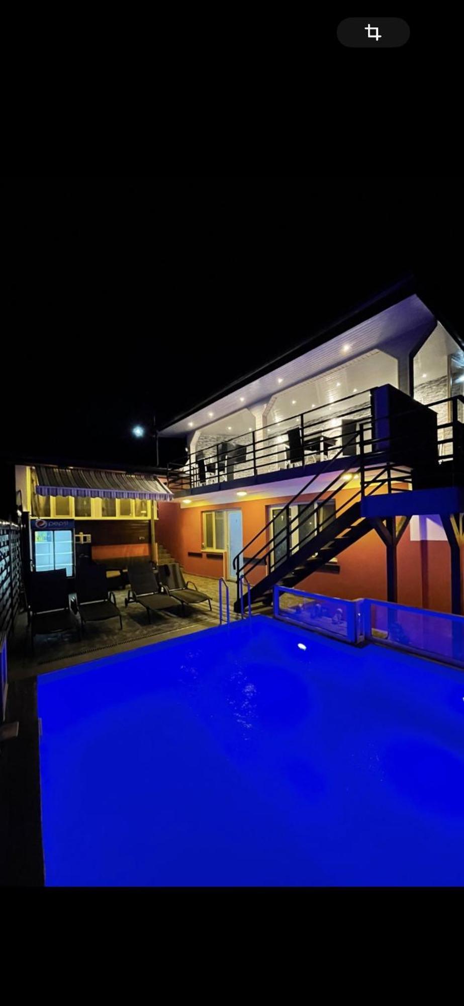 Casa Clau Hotel โอร์โชวา ภายนอก รูปภาพ