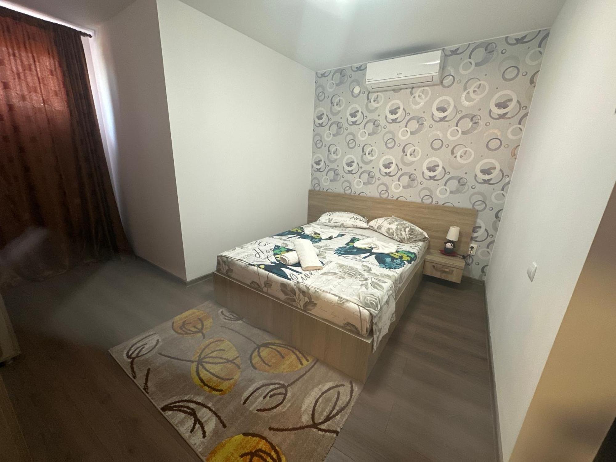 Casa Clau Hotel โอร์โชวา ภายนอก รูปภาพ
